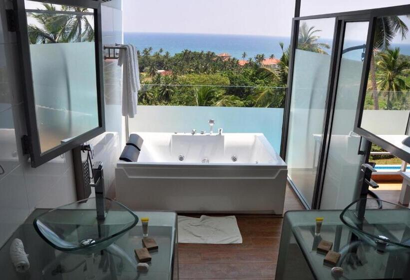 غرفة ديلوكس مطلّة علي البحر, Villa Thawthisa