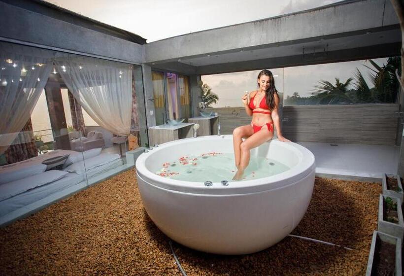 جناح دور أخير, Villa Thawthisa