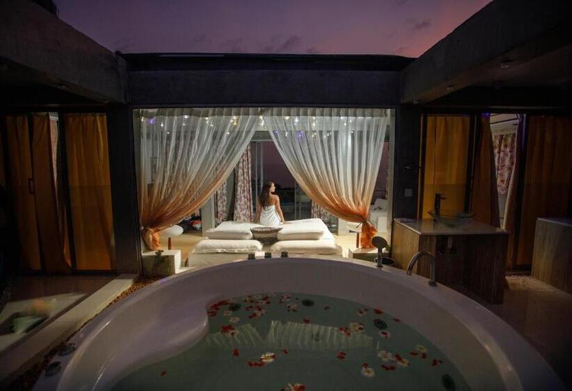 Пентхаус Люкс, Villa Thawthisa