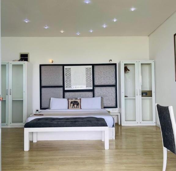 غرفة ديلوكس مطلّة علي البحر, Villa Thawthisa