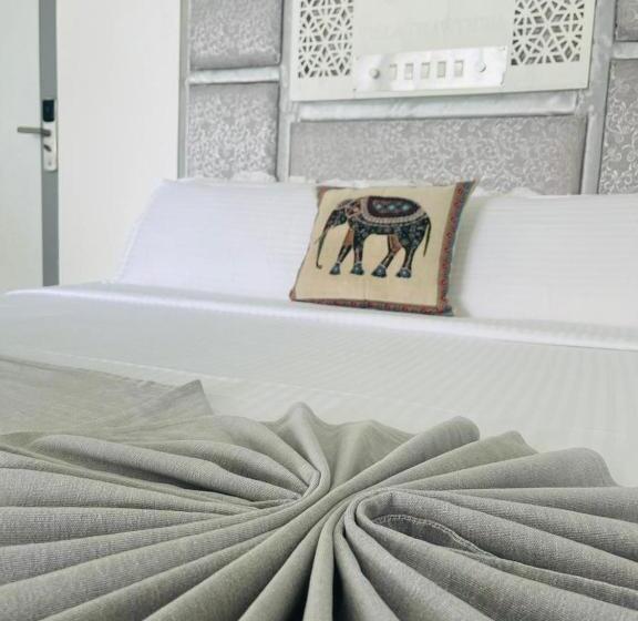 غرفة سوبيريور مطلّة علي البحر, Villa Thawthisa