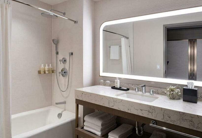 غرفة قياسية مزوَّدة بشُرفة, Jw Marriott Clearwater Beach Resort & Spa