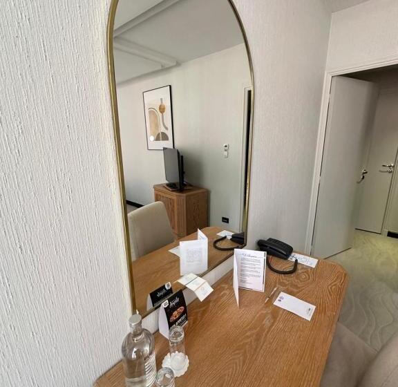 Quarto Estandar Cama King, Best Western Plus Le Picardy