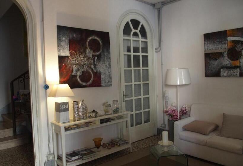 اتاق استاندارد با چشمانداز باغ, 19 Borgo Cavour