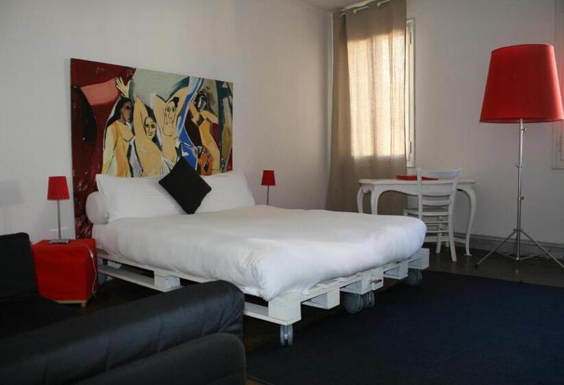 اتاق پنت هاوس, 19 Borgo Cavour