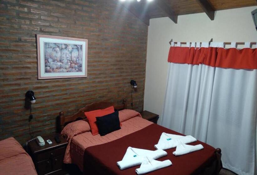 غرفة قياسية ثلاثية, Altos Del Rincon