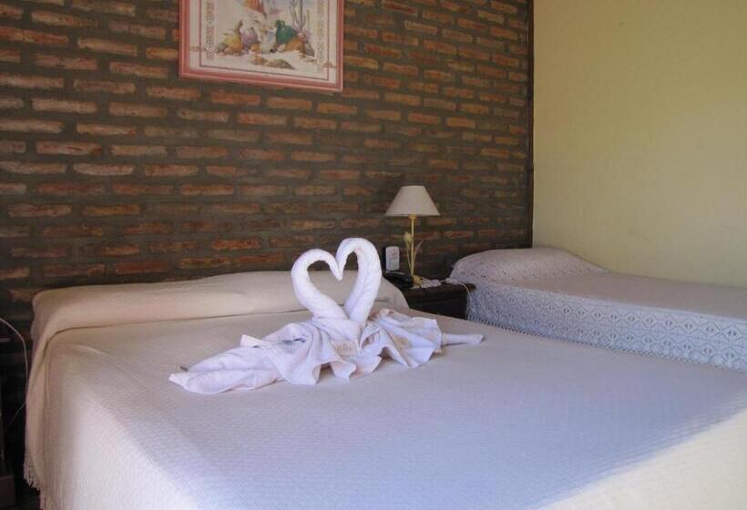 غرفة قياسية ثلاثية, Altos Del Rincon