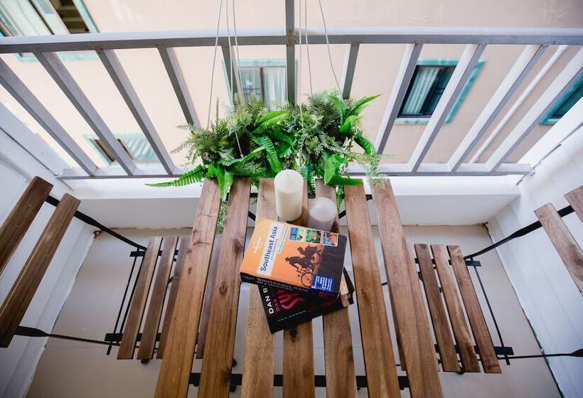 Lakosztály, Anchor Boutique House