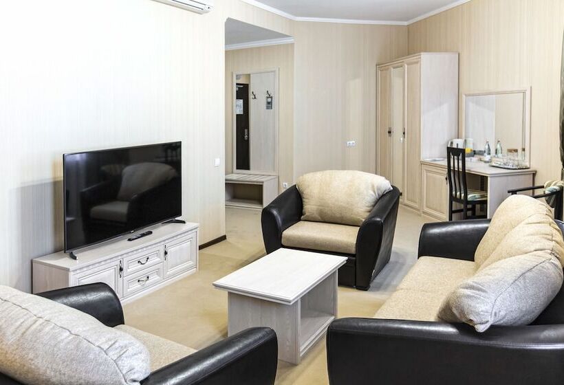 سوییت, Ural Tau