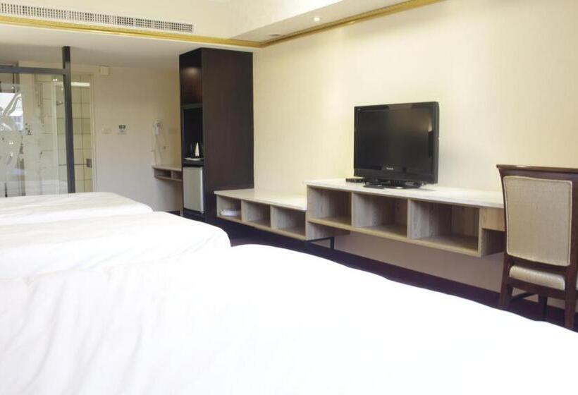 اتاق استاندارد چهار تخته, Avenue