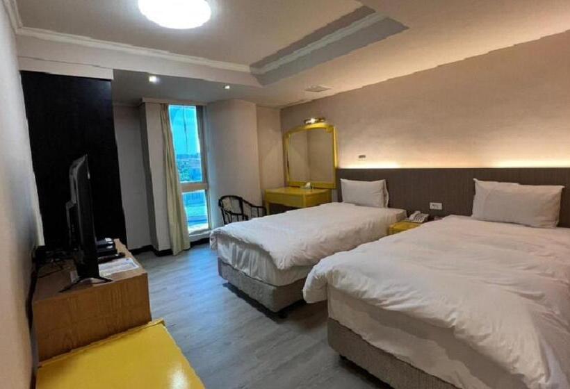 اتاق استاندارد, Avenue