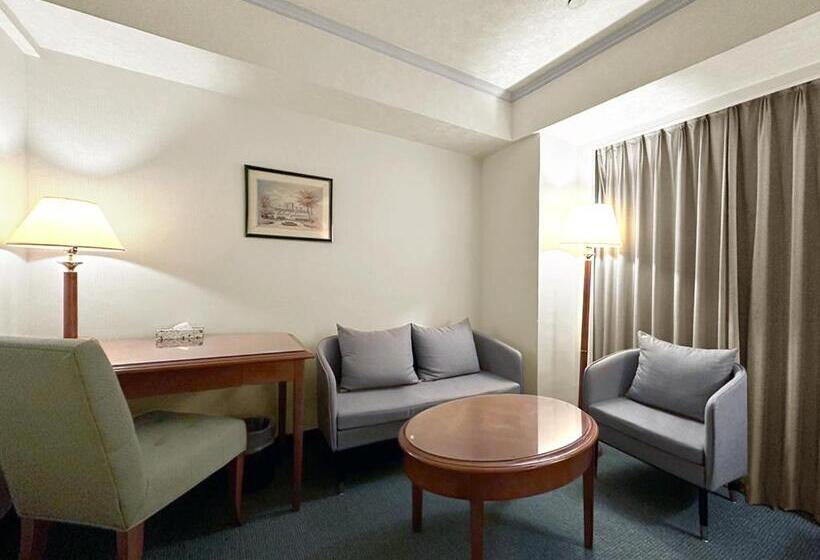 اتاق لوکس, Avenue