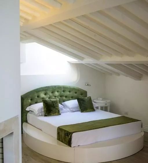 デラックストリプルルーム, Boutique Villa Liberty   Dépendance   Borgo Capitano Collection   Albergo Diffuso