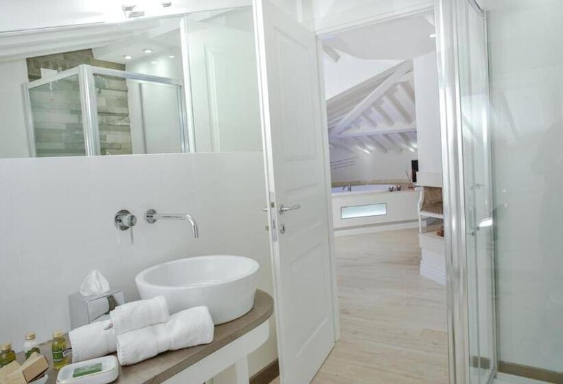 Трехместный Номер Deluxe, Boutique Villa Liberty   Dépendance   Borgo Capitano Collection   Albergo Diffuso