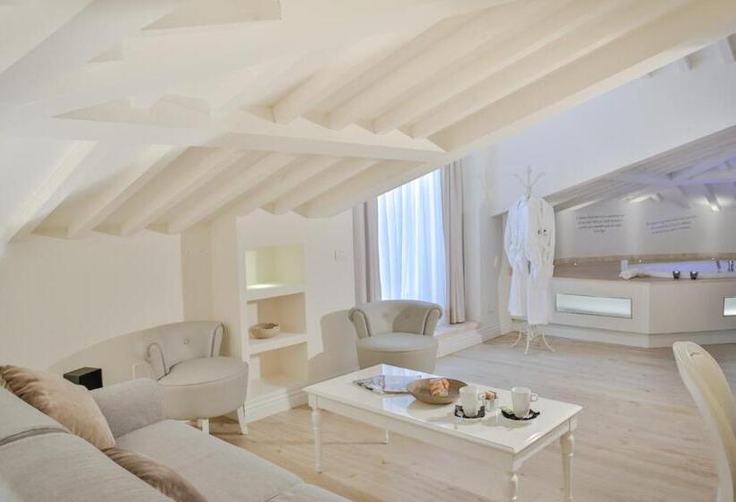 Люкс с гидромассажем, Boutique Villa Liberty   Dépendance   Borgo Capitano Collection   Albergo Diffuso