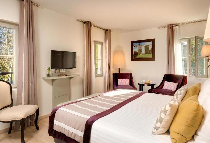 חדר סופריור, Castel Maintenon   Handwritten Collection