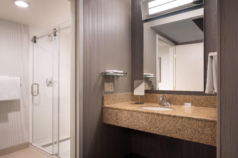 스탠다드 룸 킹사이즈 침대, Courtyard Milpitas Silicon Valley