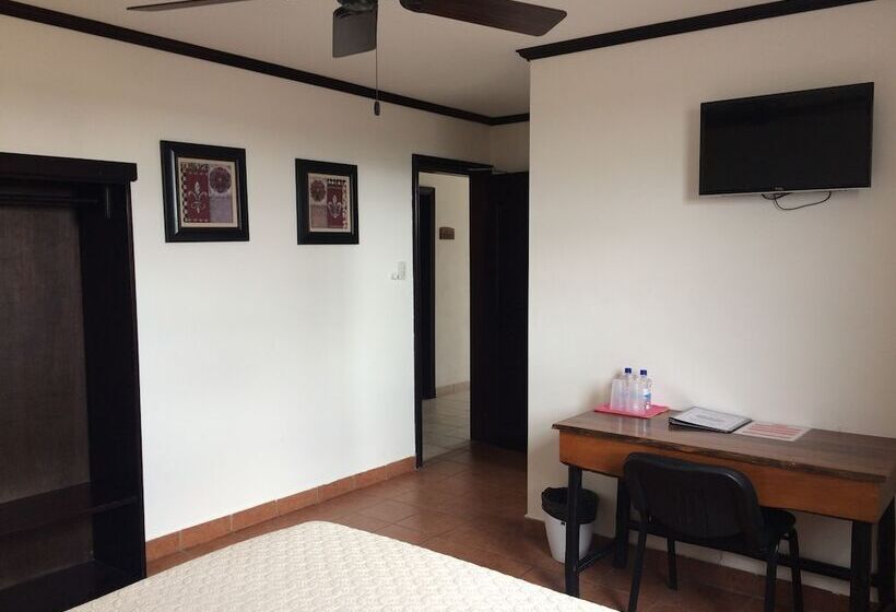 غرفة قياسية, Easy Inn