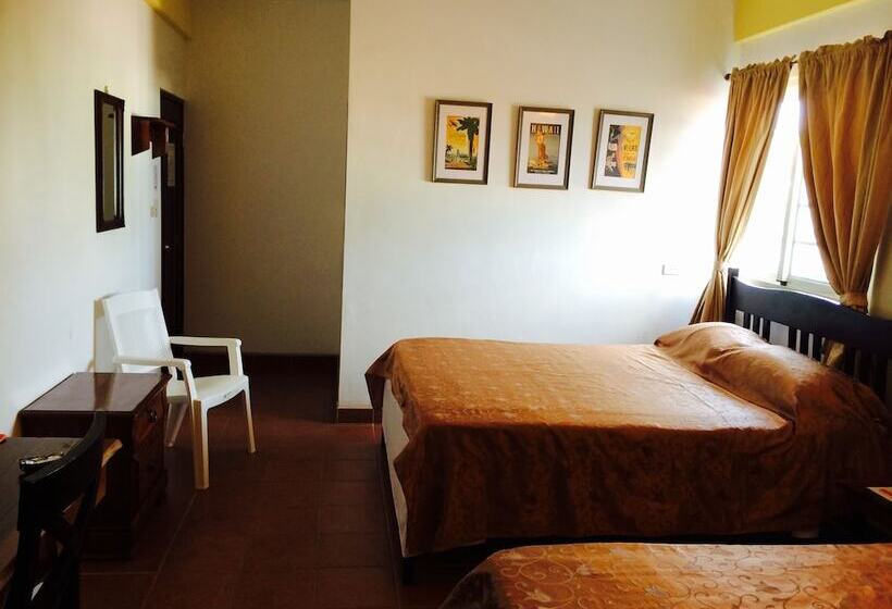 غرفة قياسية, Easy Inn