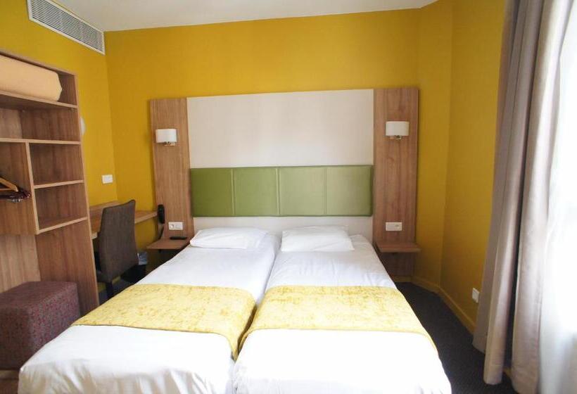 غرفة قياسية, De France