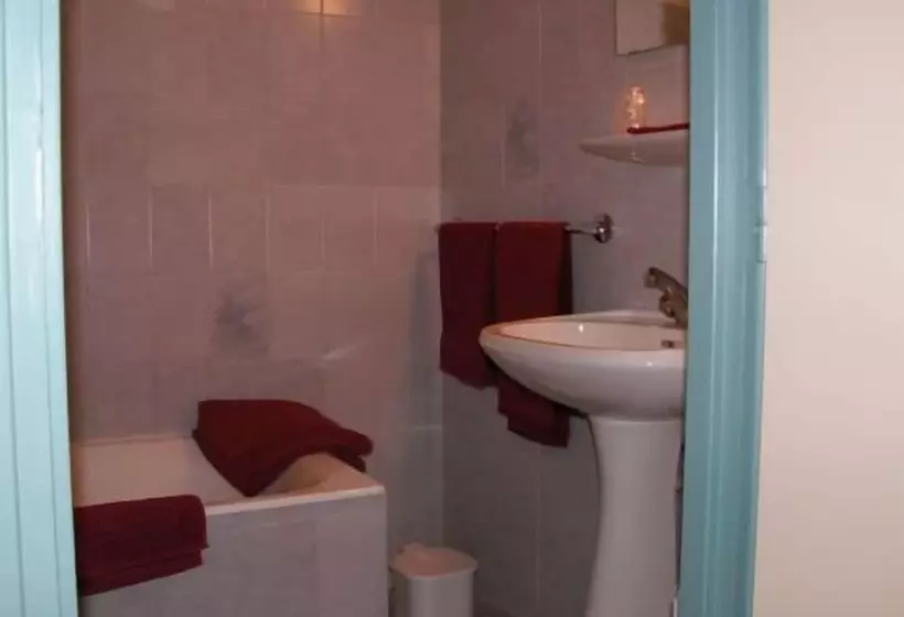 スタンダード４人部屋, Hôtel Du Bourg