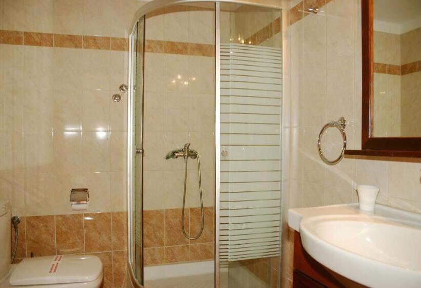 Pokój Standard z Widokiem, Kelyfos