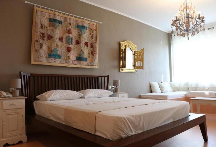 Pokój Czteroosobowy Standard, Kelyfos