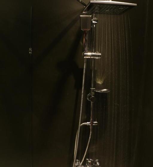 Pokój Superior, Kelyfos