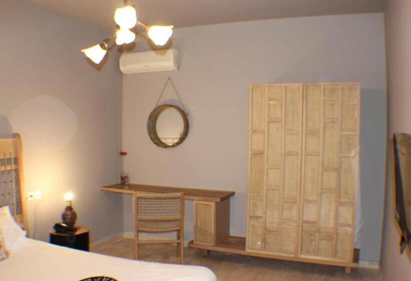 Superior suite with view, Kelyfos