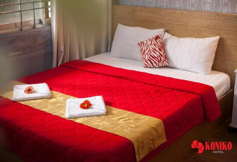 اتاق استاندارد چهار تخته, Koniko