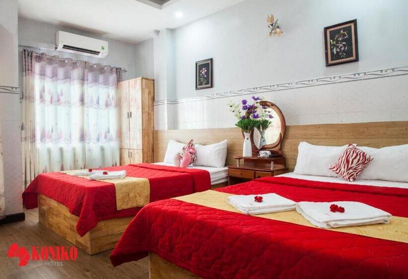 اتاق استاندارد چهارنفره با بالکن, Koniko