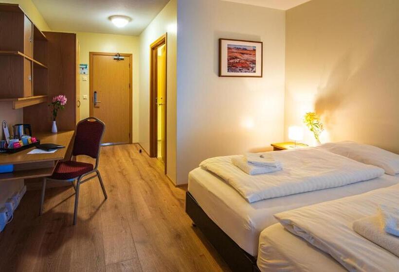 غرفة قياسية, Laugar