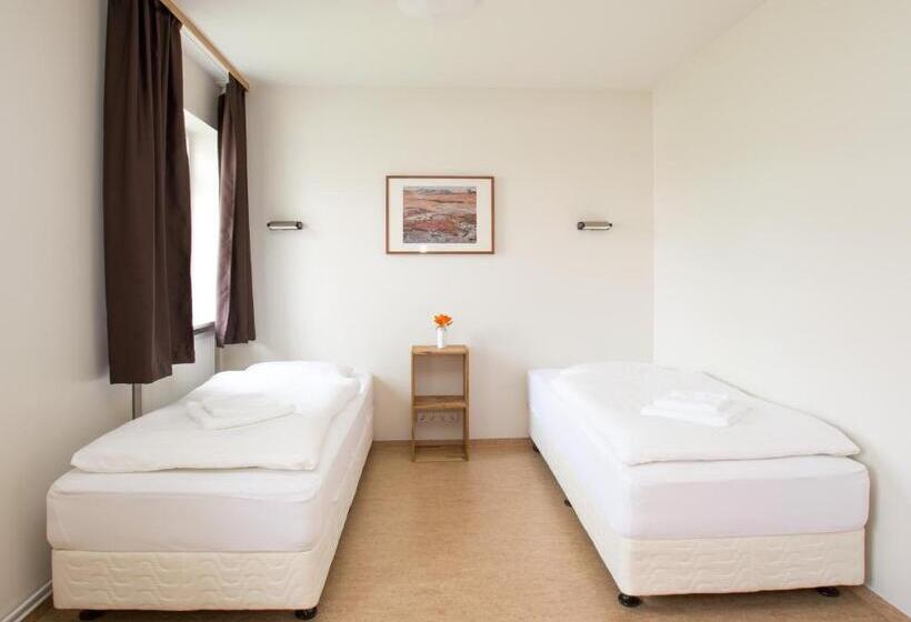 غرفة قياسية, Laugar