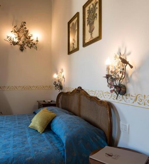 غرفة ديلوكس ثلاثية, Palazzo Pacini