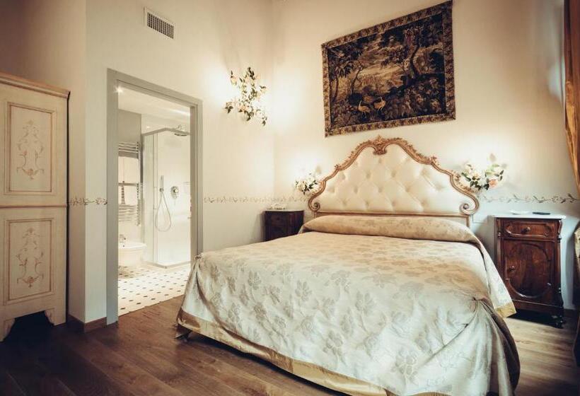 غرفة سوبيريور, Palazzo Pacini