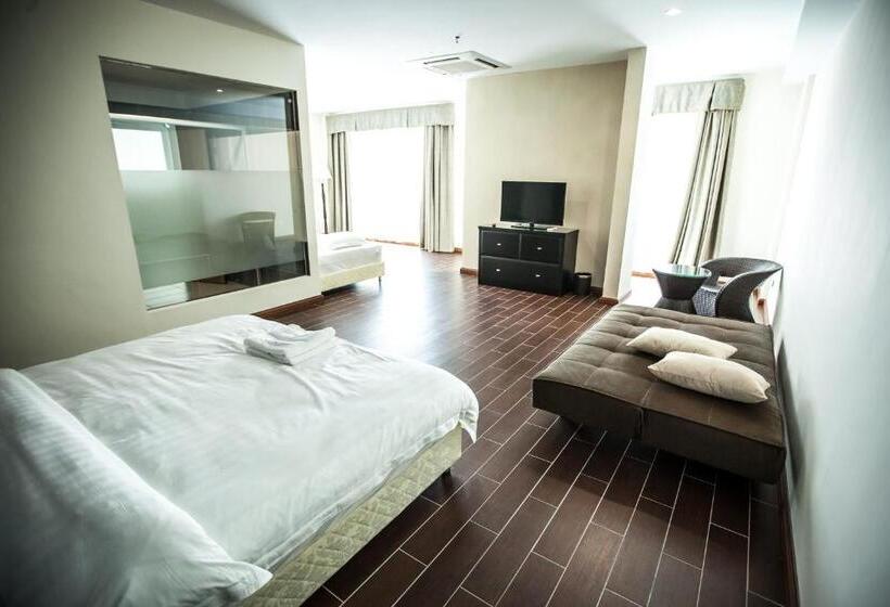 غرفة عائلية, Putatan Platinum