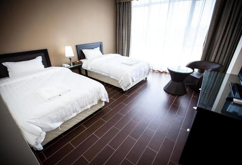 غرفة ديلوكس, Putatan Platinum