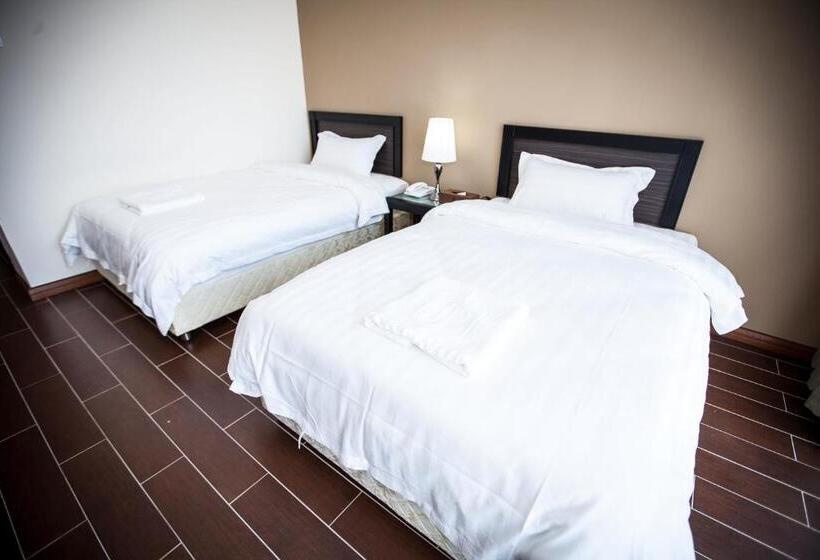 غرفة ديلوكس, Putatan Platinum