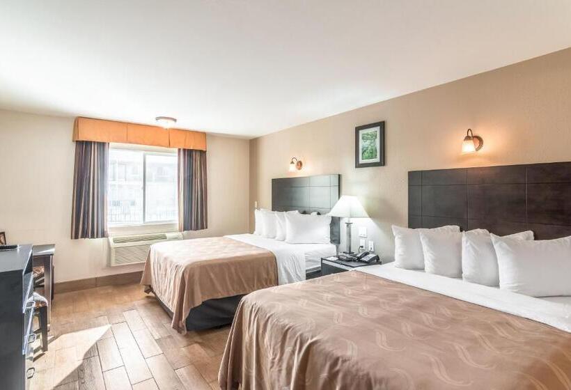 Номер Стандарт 2 Двуспальные Кровати, Quality Inn & Suites Near Downtown Bakersfield