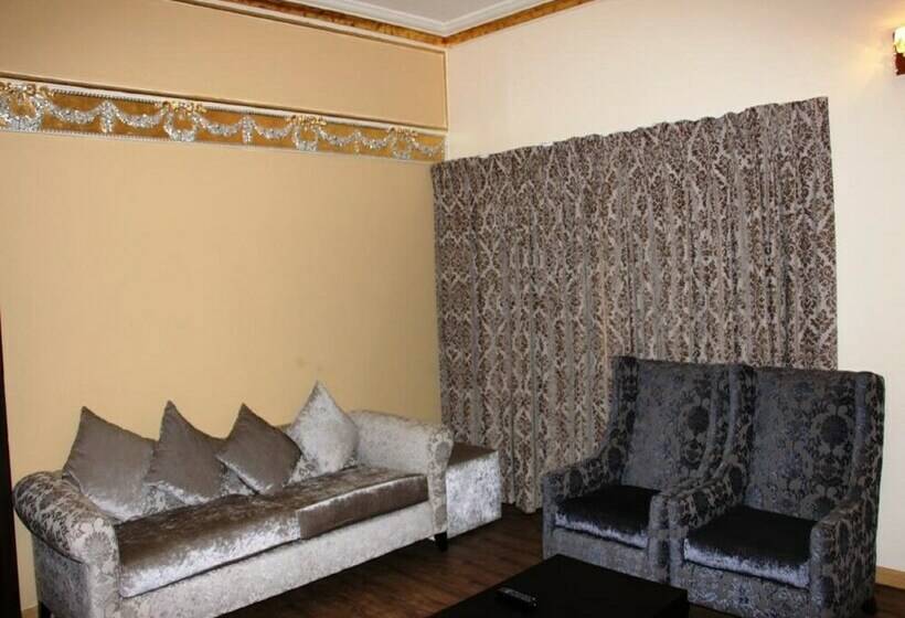 سوییت, Sandralia