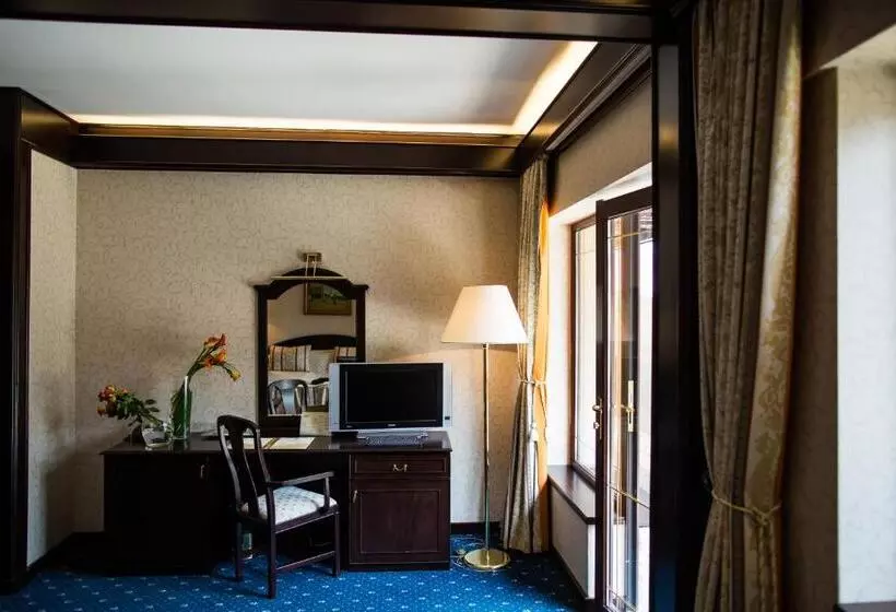 Standard-huone, Snagov Club
