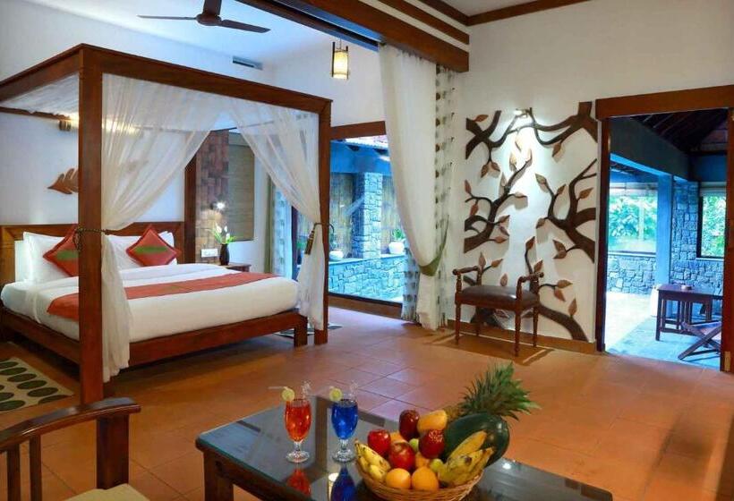 Вилла с 1 спальней и бассейном, Vythiri Resort