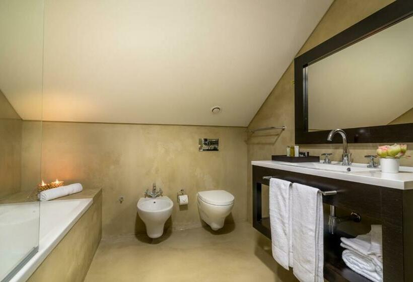 带阳台的豪华间, Universal Boutique