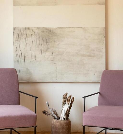 סוויטת ג'וניור, Vestige Son Vell