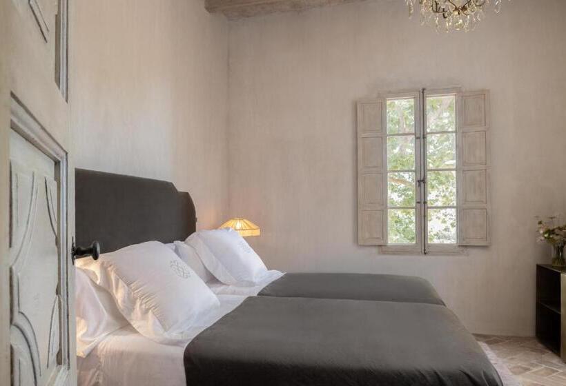 סוויטה עם טרסה, Vestige Son Vell