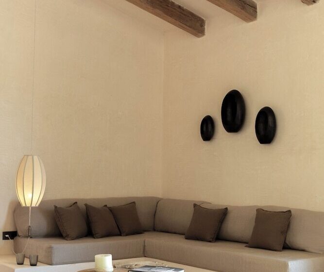 סוויטת ג'וניור, Vestige Son Vell