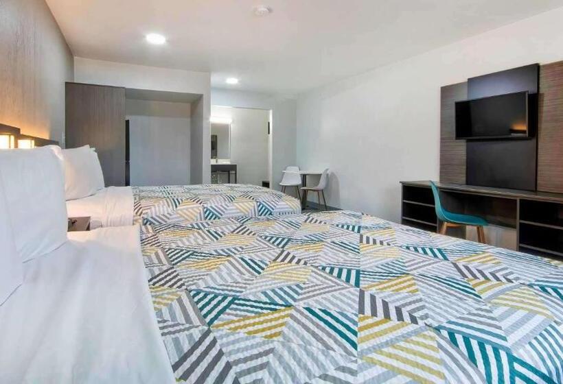 غرفة قياسية رباعية, Studio 6 Texarkana Tx