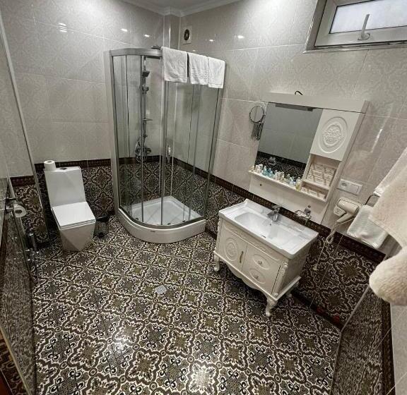 غرفة سوبيريور سرير كينج, Shahristan Plaza