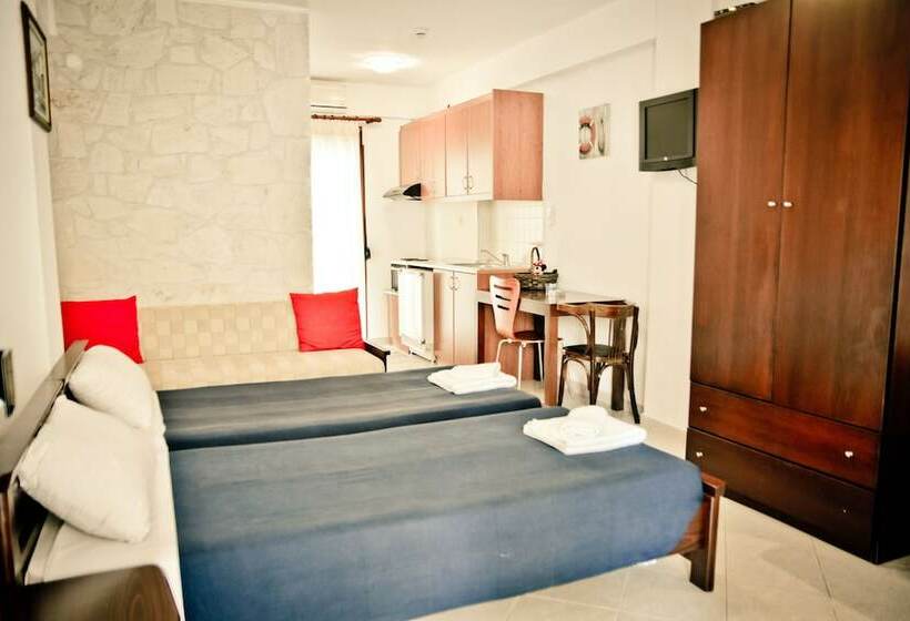 חדר סטודיו סטנדרד, Erifili