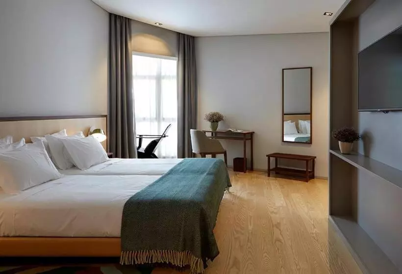 اتاق خانوادگی, Abrigo Da Montanha Hotel Rural